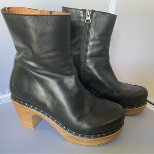 Calou sz 38 black clog boots